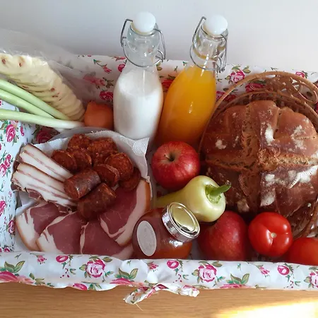 Semesterbostad Vinceller Vendeghaz